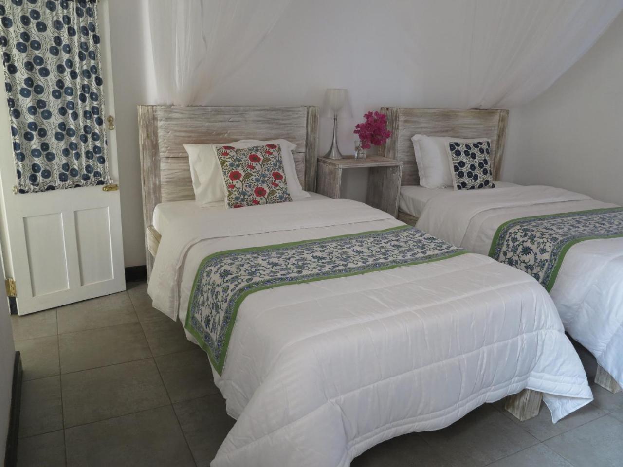 Esperanza Beach Villa And Spa Morakatiyara Exteriör bild
